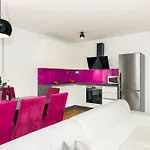 Nika Villa Srima