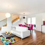 Nika Villa