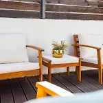 Nika Villa *