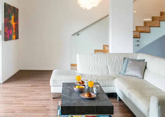 فيلة Nika سريما